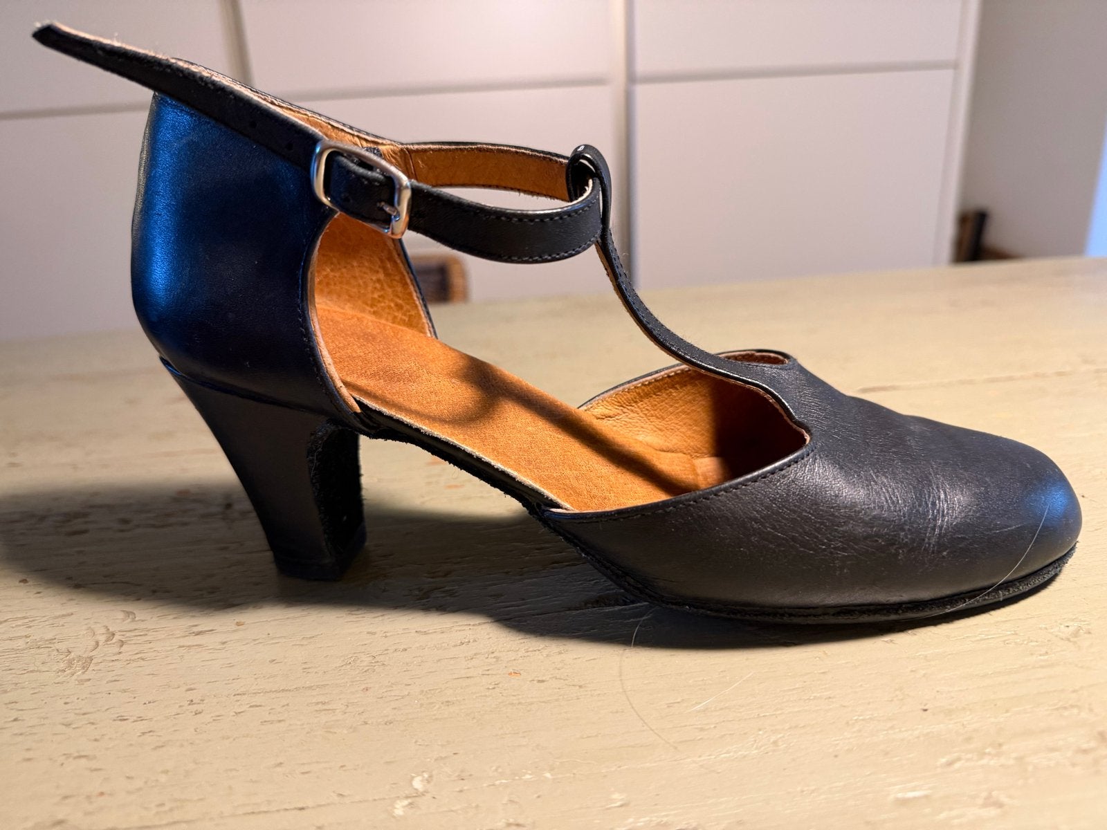 Zwarte leren schoenen/ dans?, stabiele hak, mt. 38/39, Kleding | Dames, Schoenen, Ophalen of Verzenden, Zo goed als nieuw, Zwart