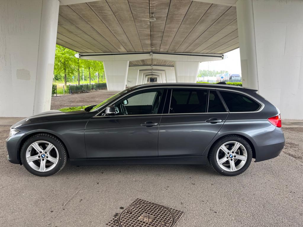 BMW 3-serie High-Executive LPG Pano 184pk Elek Trekhaak 2013, Auto's, Achterwielaandrijving, 4 cilinders, Stationwagon, Particulier
