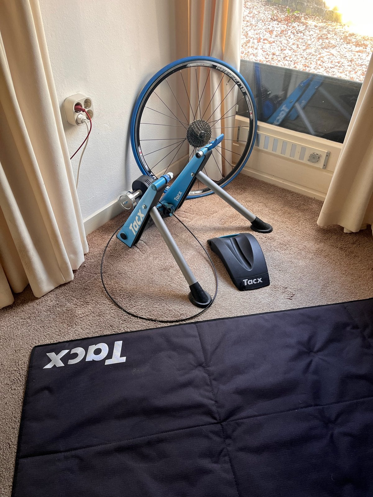 Tacx fietstrainer voor binnen - compleet met mat en wiel, Ophalen, Gebruikt, Overige typen, Staal