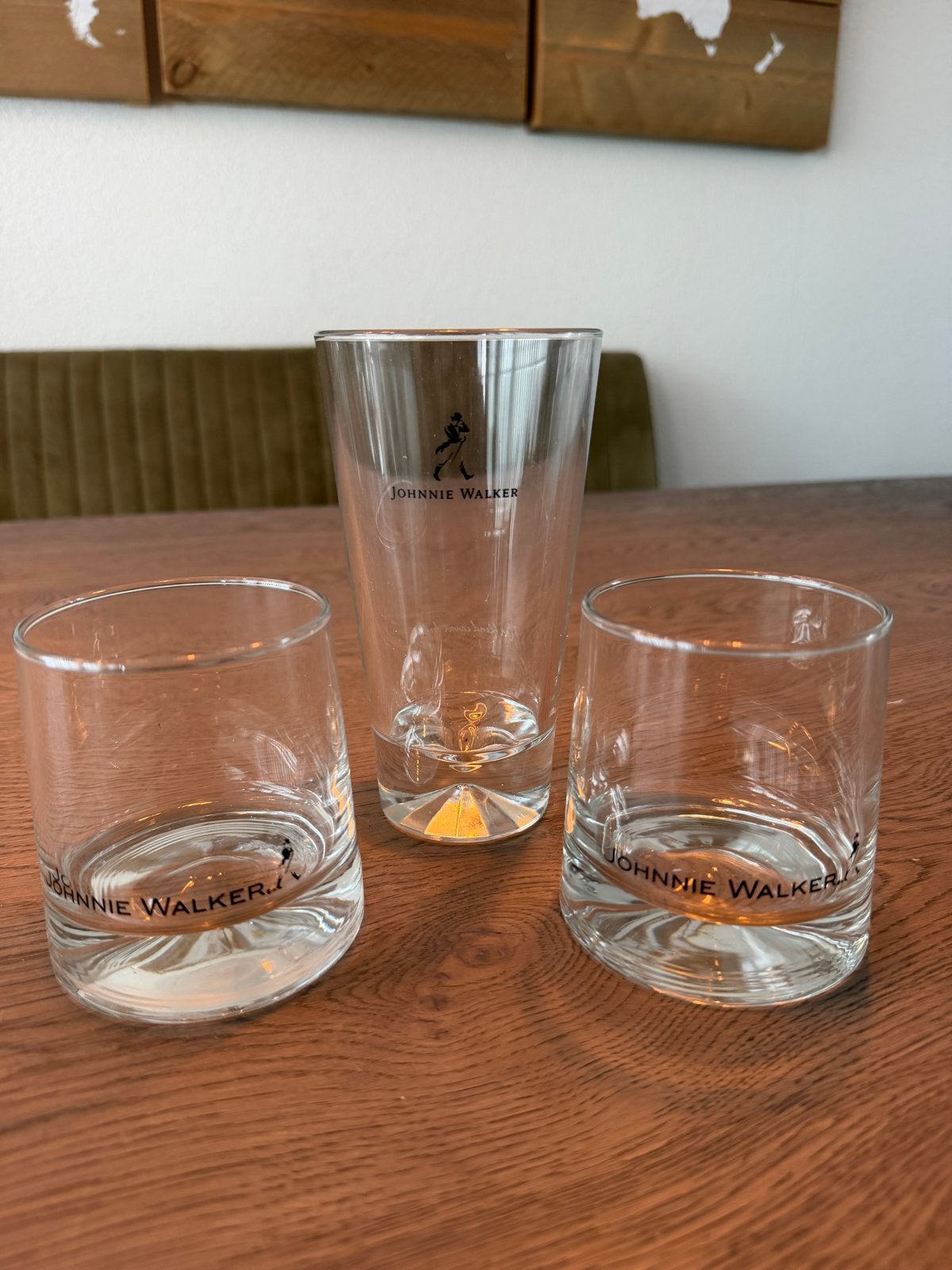 Johnnie Walker Glazen Set - 3 Stuks, Ophalen of Verzenden, Zo goed als nieuw, Overige merken, Glas