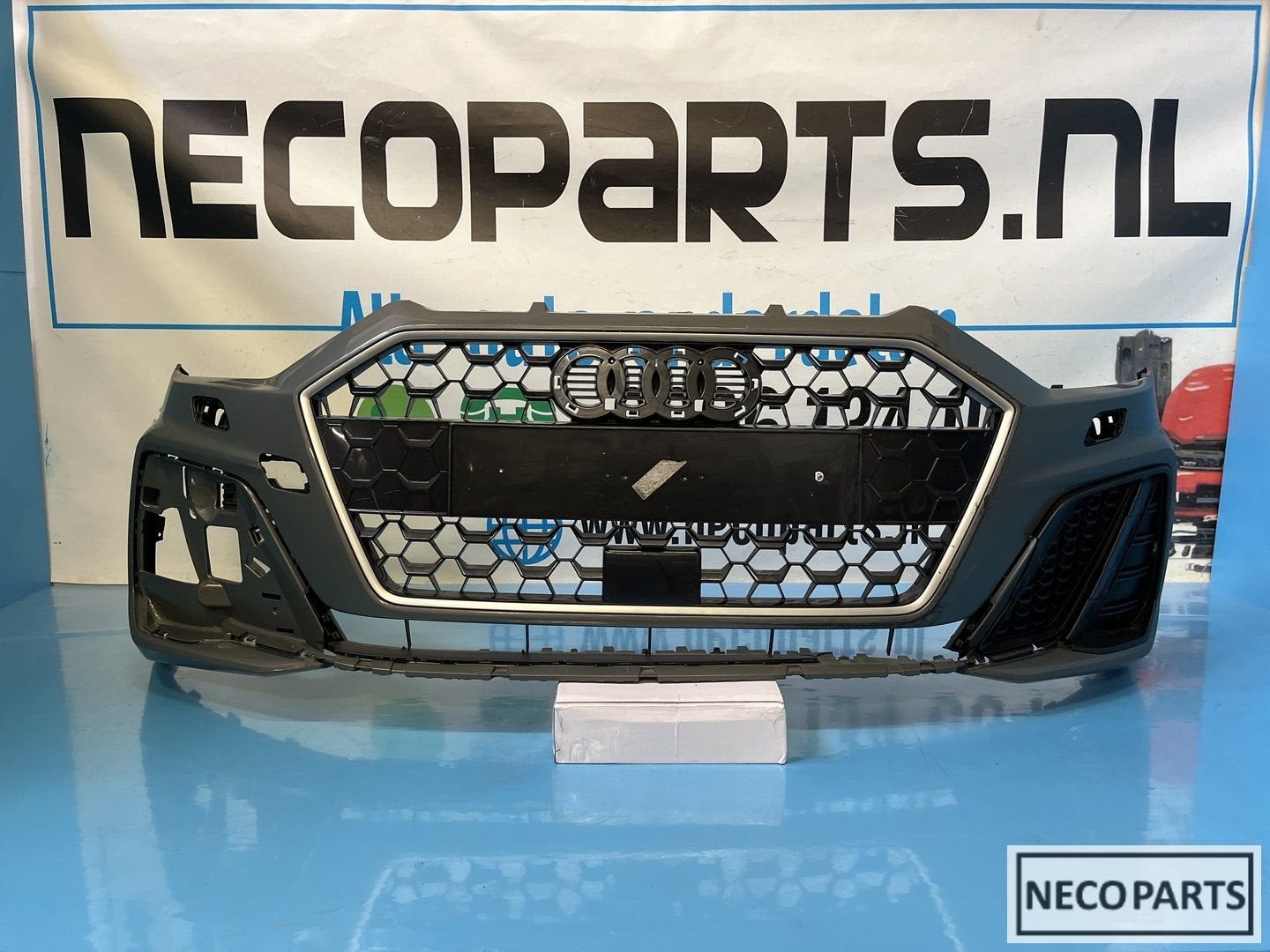 AUDI A1 82A S LINE VOORBUMPER BUMPER ORIGINEEL, Gebruikt, -, -, Spatbord