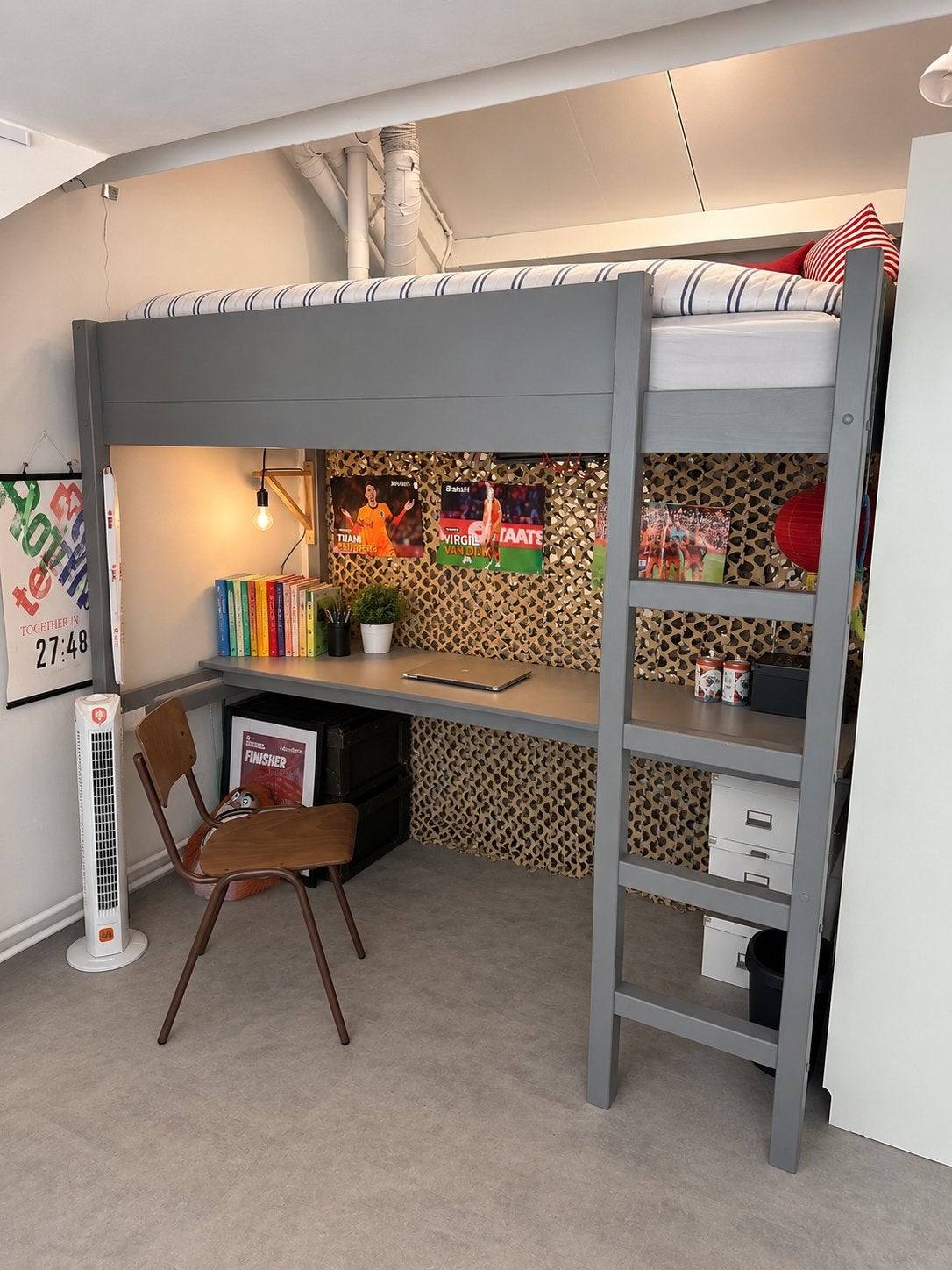 Hoogslaper incl. bureau Charlie (90x200 cm) - Grijs, Eenpersoons, Ophalen of Verzenden, Zo goed als nieuw, 200 cm