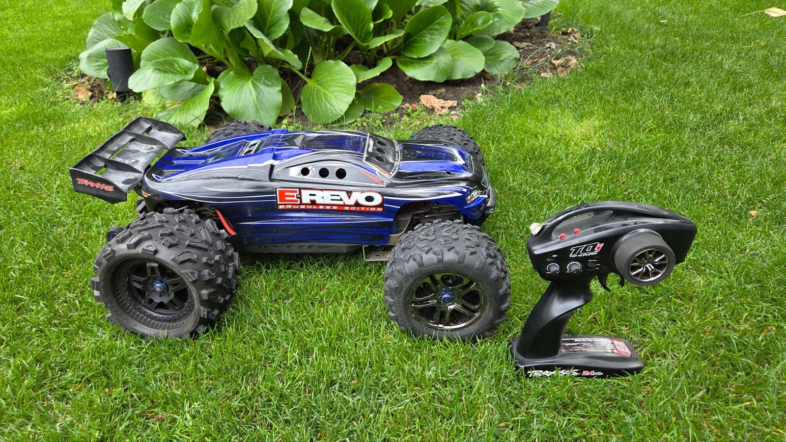 traxxas e-revo 1:8 mamba, Gebruikt, Auto offroad, RTR (Ready to Run), Schaal 1:8
