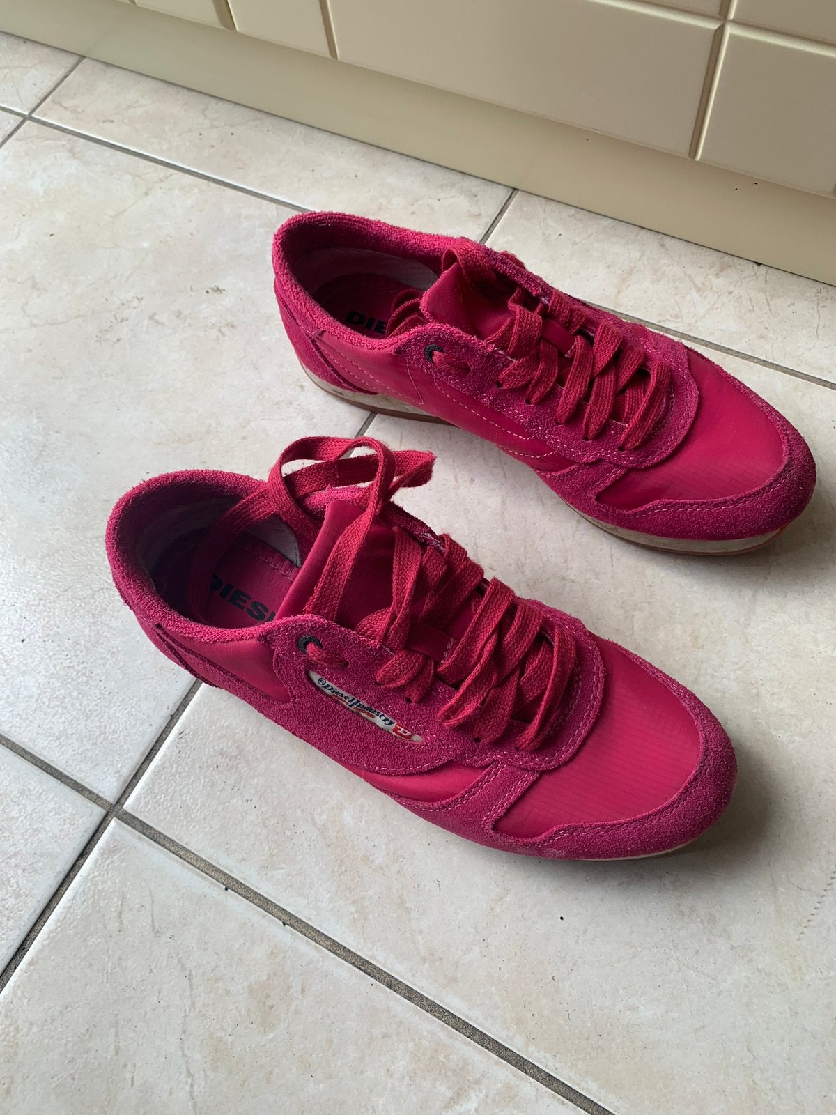 Mooie diesel sneakers. Maat 37., Kleding | Dames, Schoenen, Ophalen of Verzenden, Zo goed als nieuw, Sneakers of Gympen