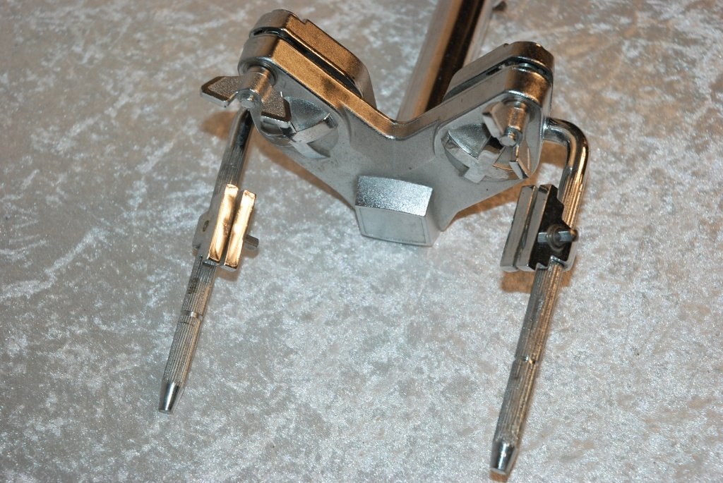 Dubbele tomhouder 26mm diameter Tama dikte <25250933>, Gebruikt, ., Drums of Percussie, Ophalen of Verzenden
