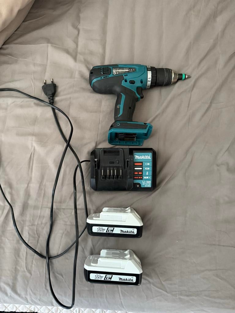 Makita DF457D, Doe-het-zelf en Verbouw, Gereedschap | Boormachines, Ophalen, Variabele snelheid, Minder dan 400 watt, Zo goed als nieuw