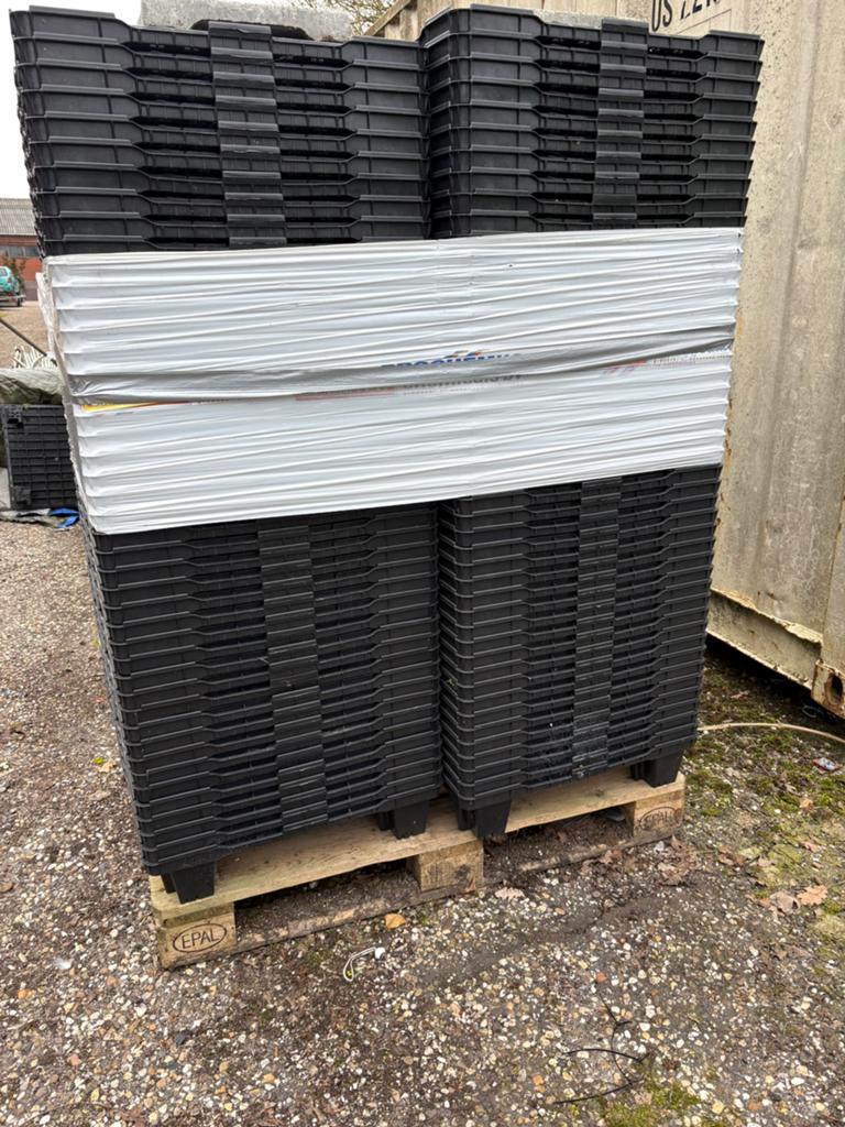 Kunststof pallets/vlonders 160 stuks, Tuin en Terras, Kunststof, Minder dan 30 cm, Ophalen of Verzenden, Zo goed als nieuw