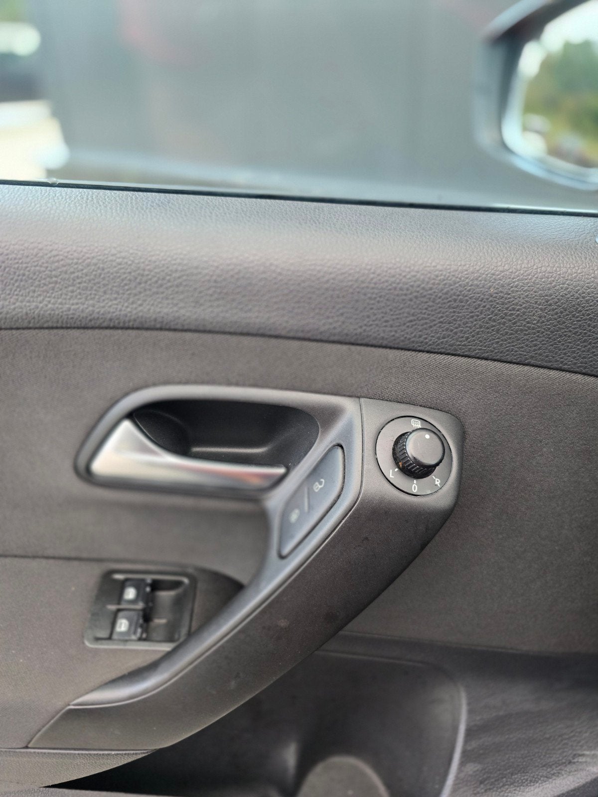 Foto 17 van Volkswagen Polo 1.2 | P.sensoren | Cruise | Nw Apk | StoelVw