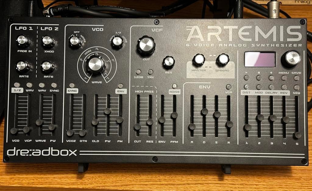 Dreadbox Artemis 6-voice poly synth (zgan), Muziek en Instrumenten, Synthesizers, Zo goed als nieuw, Overige aantallen, Overige merken