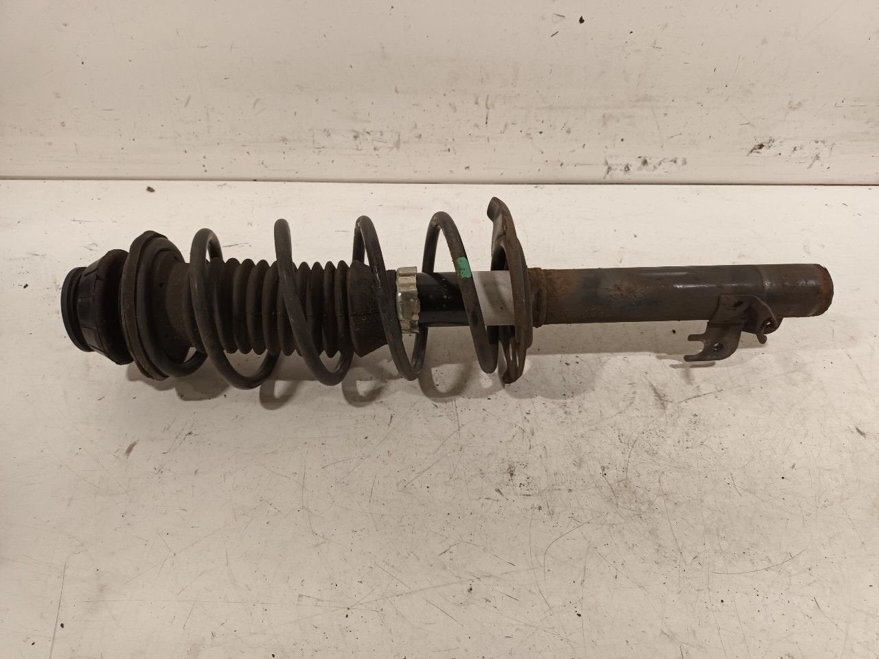 Veerpoot links voor Peugeot 108, Auto-onderdelen, Ophanging en Onderstel, Peugeot, Gebruikt, Herkomst onderdeel bekend, 12 maanden garantie
