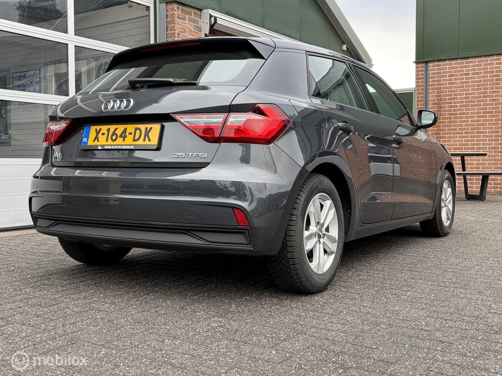 Audi A1 Sportback 25 TFSI Pro Line|Virtueel Cockpit|Parkeers, Auto's, Voorwielaandrijving, Euro 6, 95 pk, Bedrijf