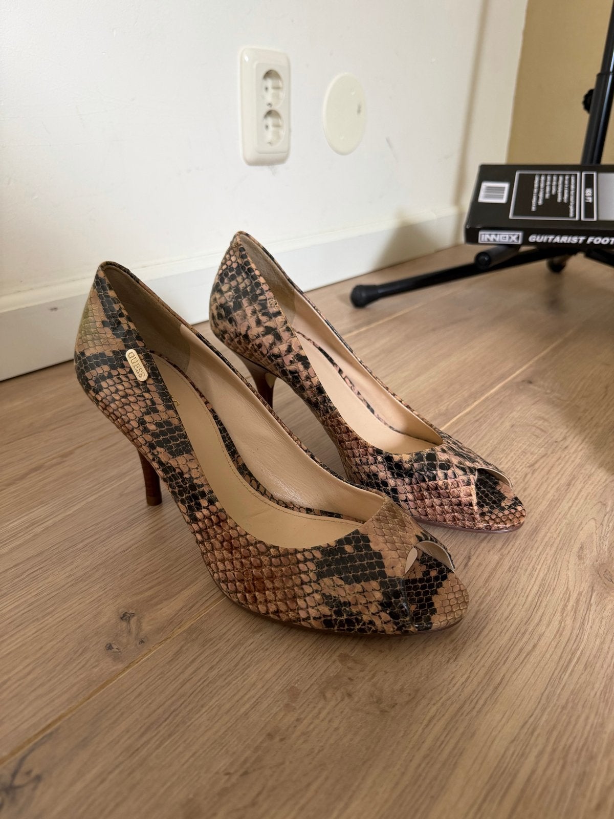 Guess Hakken Maat 39 Slangenprint, Pumps, Bruin, Verzenden, Gedragen
