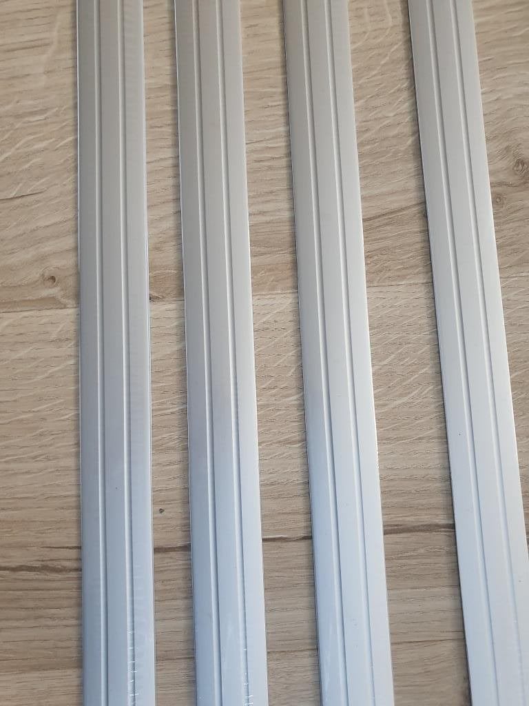 OVERGANGSPROFIEL ZELFKL. 37 MM ALU ZILVER. 3 meter lang, Ophalen, Plinten & Profielen Centrale, Nieuw, Postbus 74 3960 BB Wijk bij Duurstede
