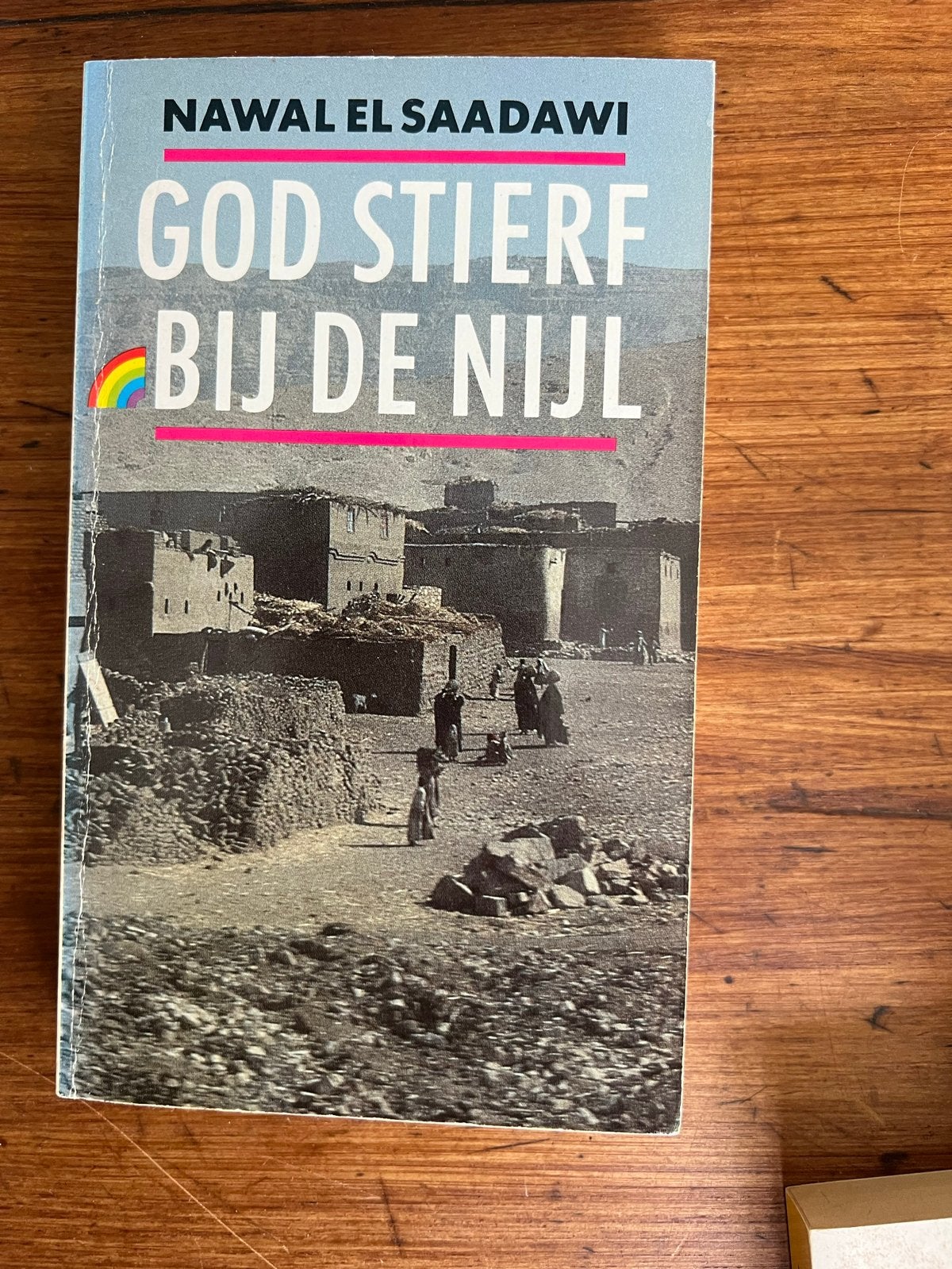 God Sterft Bij De Nijl - Nawal El Saadawi, Ophalen of Verzenden, Gelezen, Wereld overig