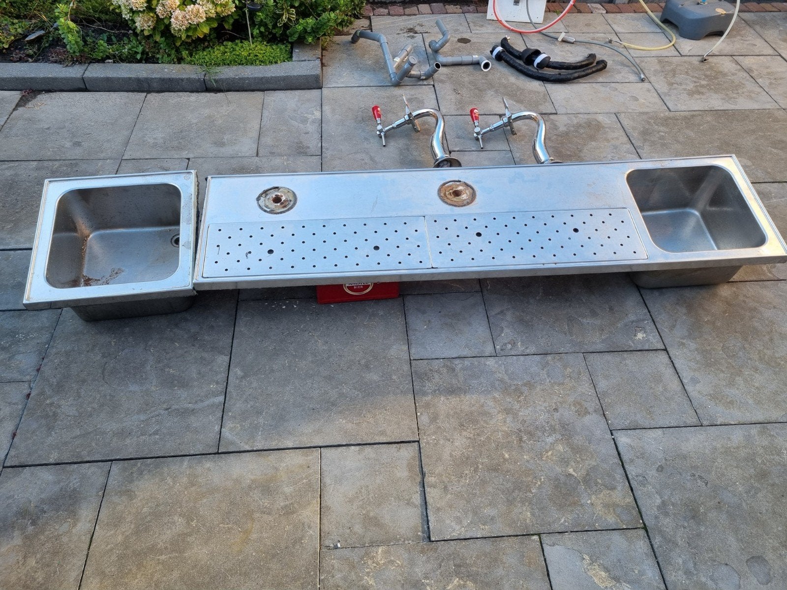 Complete Horeca Biertap Installatie met Spoelbakken, Witgoed en Apparatuur, Ophalen, Gebruikt