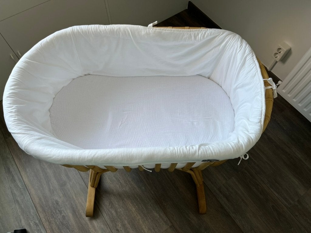 Rotan wieg voor pasgeboren baby., Ophalen, Zo goed als nieuw, Wieg