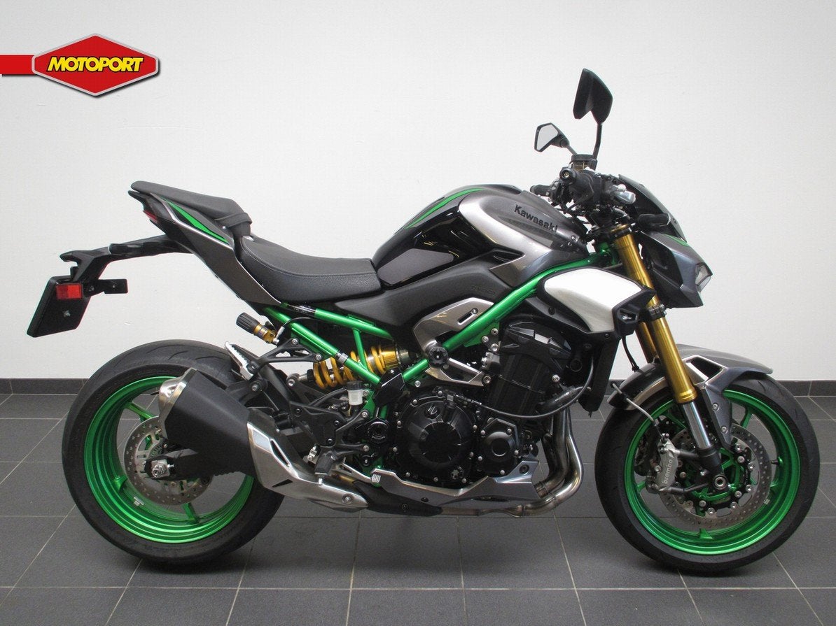Kawasaki Z 900 SE (bj 2025), Traction Control, Bedrijf, Info@kawasaki.nl, Jacobus Spijkerdreef 1-3
2132 PZ  Hoofddorp, NL