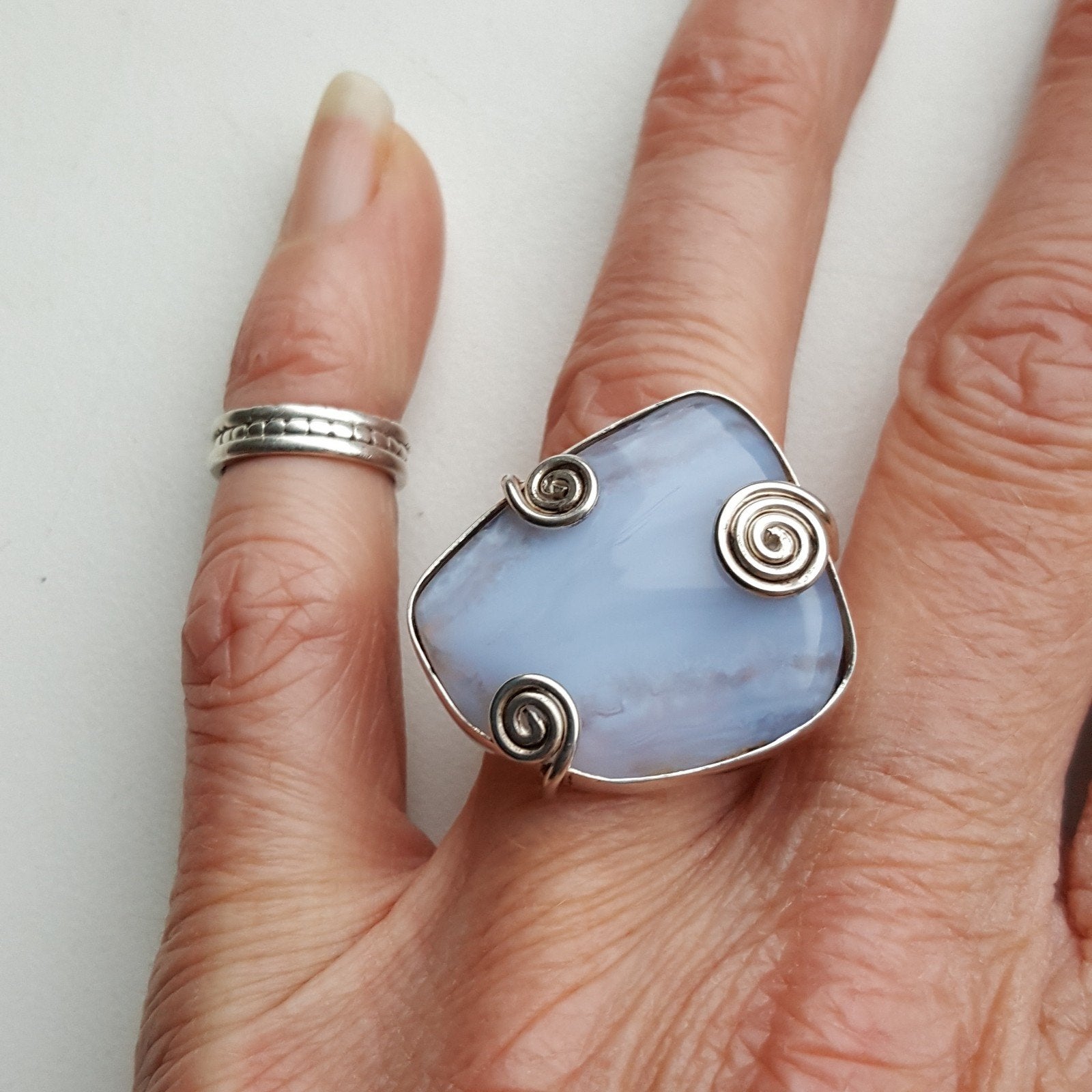 Mooie nieuwe grote zilveren ring,Blue Lace Agaat mt 17,5, Blauw, Nieuw, Ophalen of Verzenden, 17 tot 18