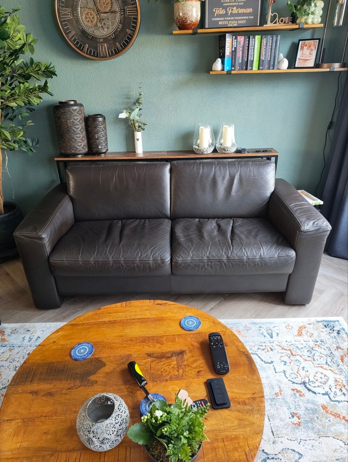 Comfortabele leren bank - Donkerbruin, Ophalen, Gebruikt, 150 tot 200 cm, Driepersoons