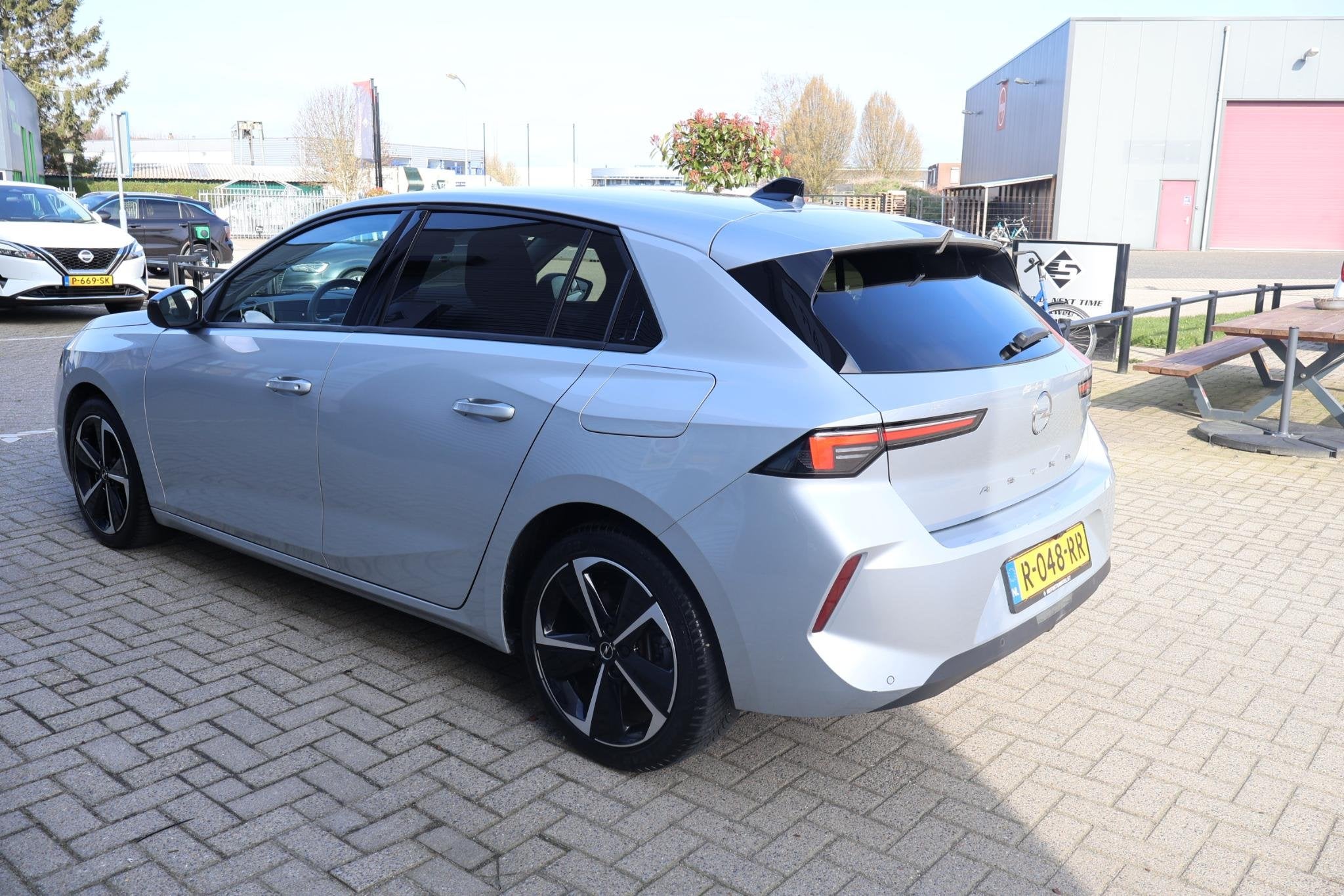 Opel Astra 1.6 Hybrid Business Edition 1e Eigenaar | Volledi, Stof, Gebruikt, 4 cilinders, 181 pk