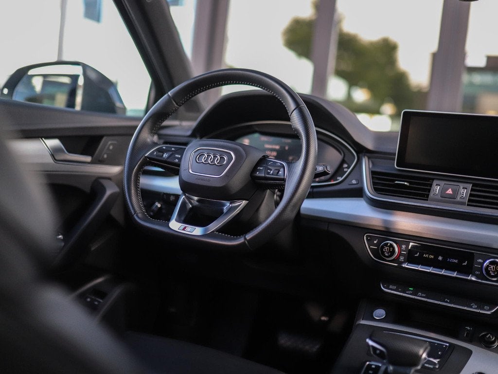 Audi Q5 55 TFSI e quattro Competition | S-Line | Luchtvering, Automaat, 4 cilinders, Bedrijf, Vierwielaandrijving