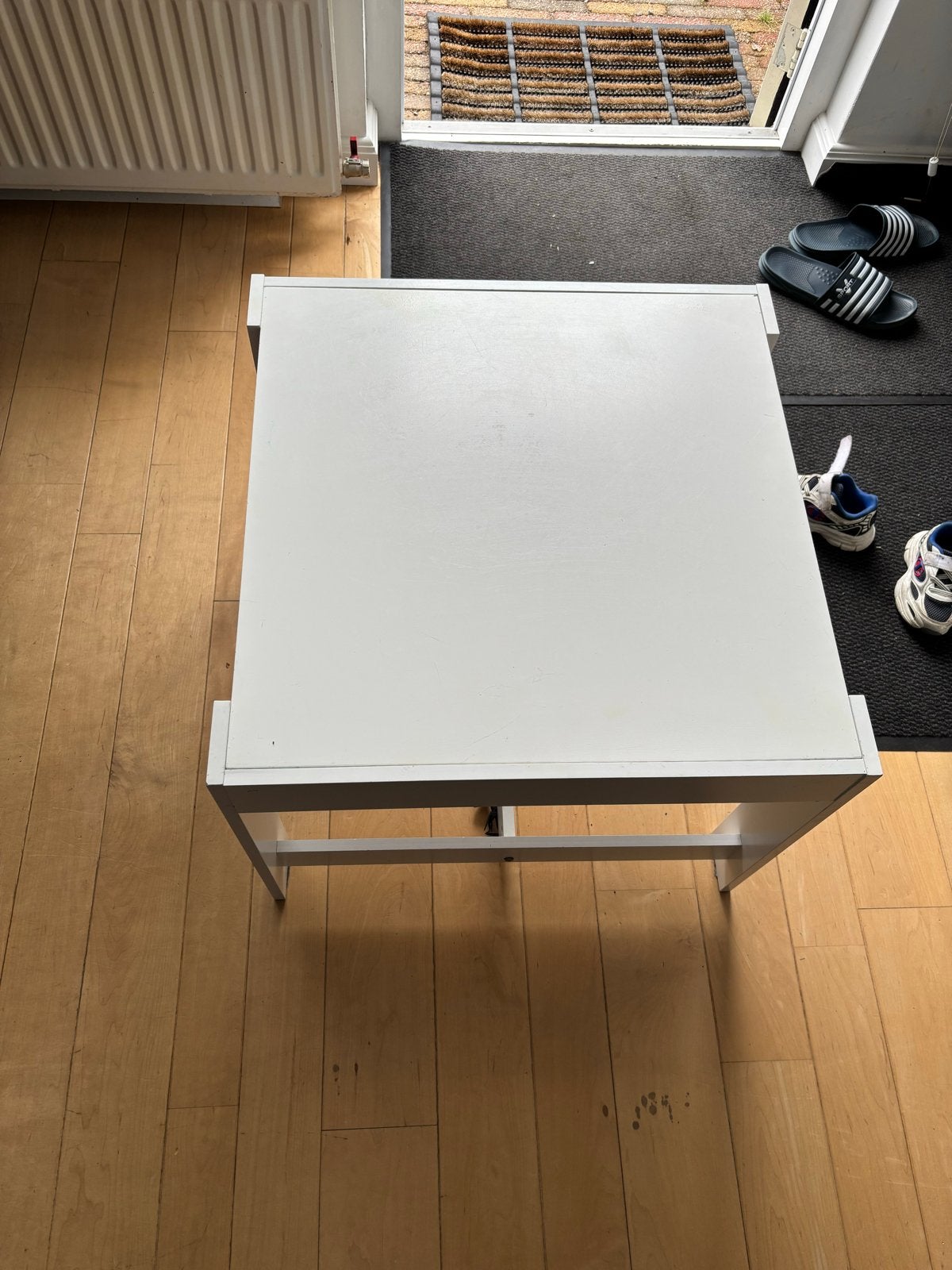 Kindertafel met krijtkant, Ophalen, Gebruikt