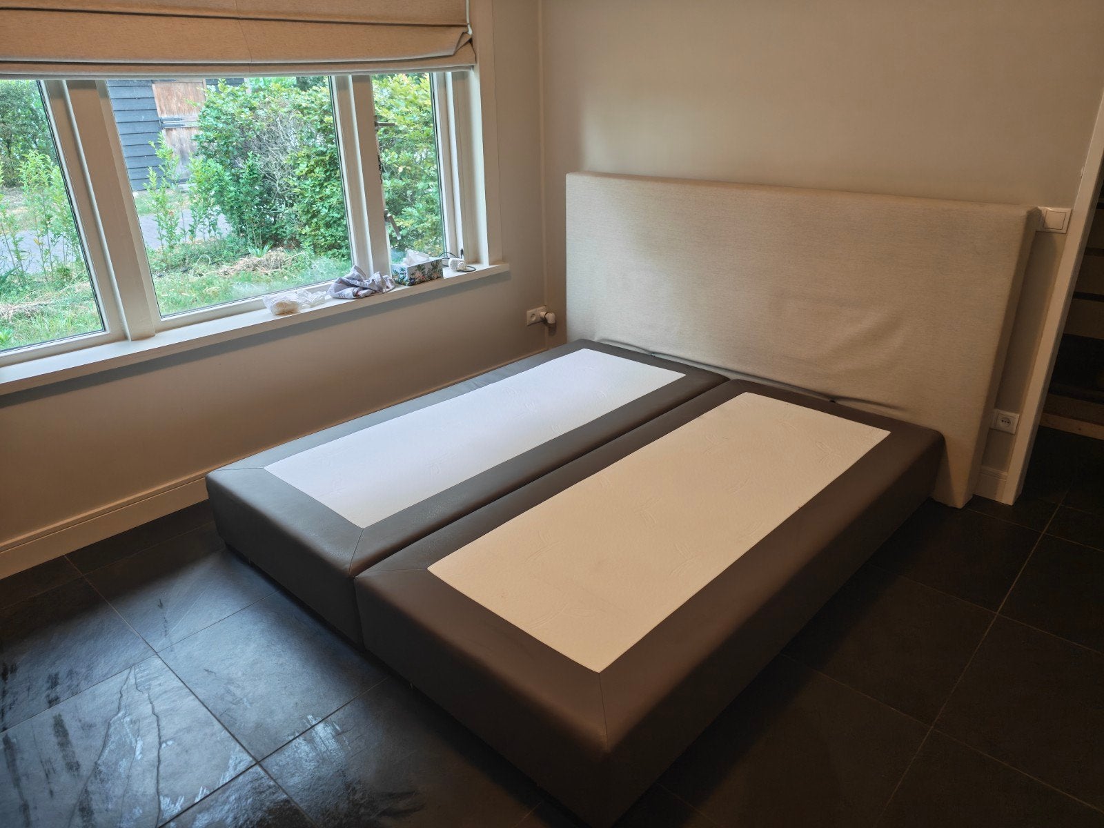 GRATIS | Tweepersoons boxspring met hoofdbord, Huis en Inrichting, Ophalen, Gebruikt, Tweepersoons, 180 cm