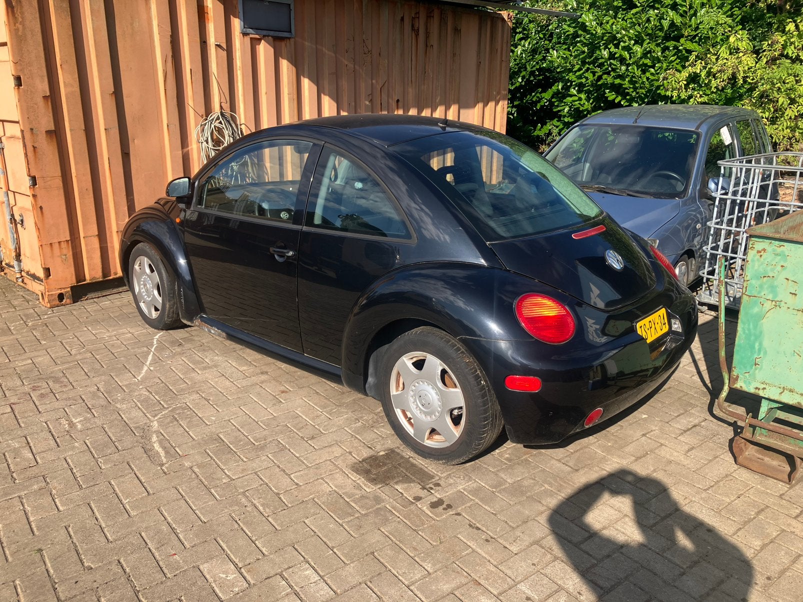 Volkswagen Beetle opknapper 1998, Auto's, Voorwielaandrijving, 4 cilinders, Volkswagen, Origineel Nederlands