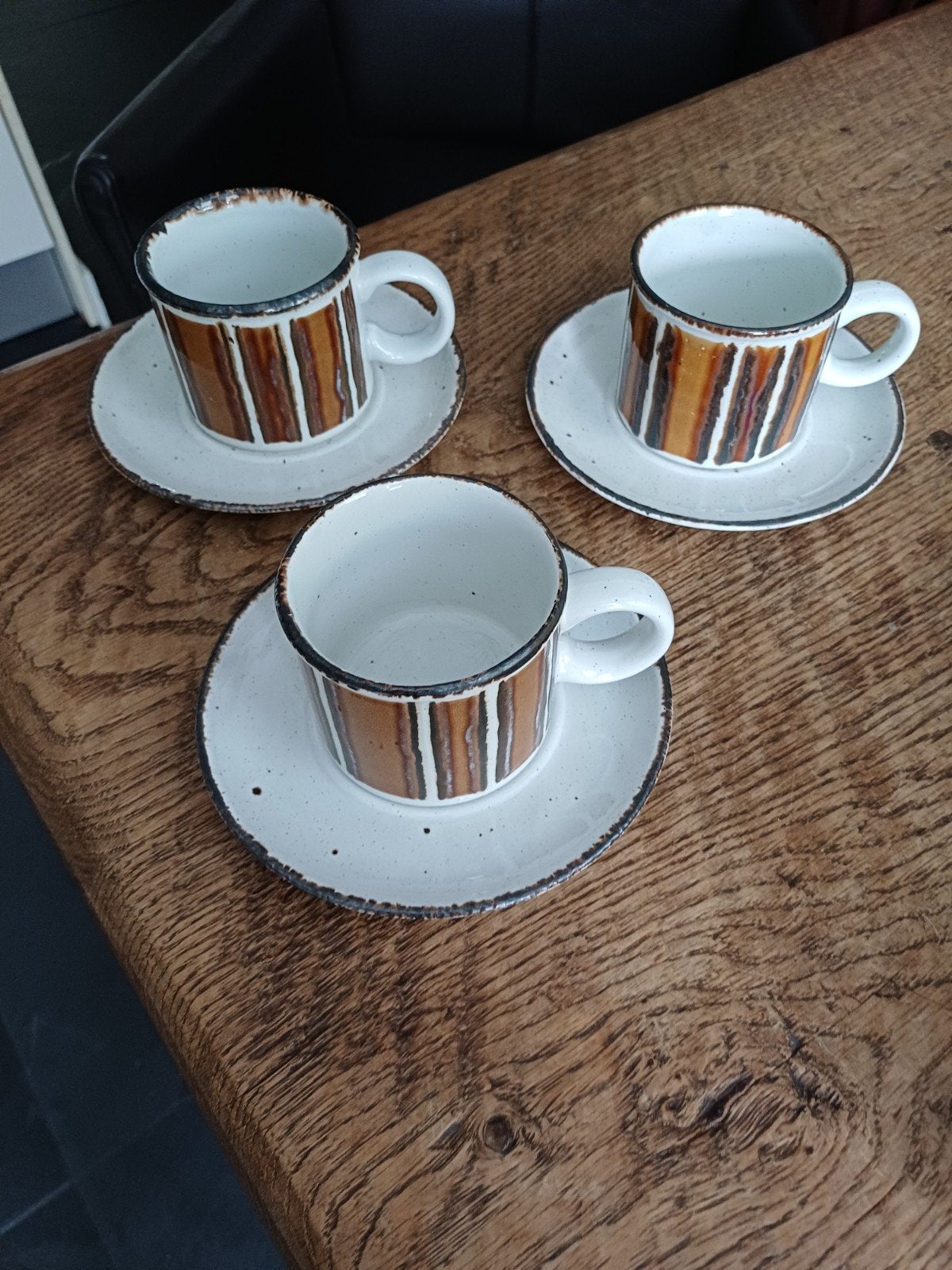 3 kop en schotel Stonehenge Midwinter MADE ENGLAND, Ophalen of Verzenden, Zo goed als nieuw, Overige stijlen, Kop(pen) en/of Schotel(s)