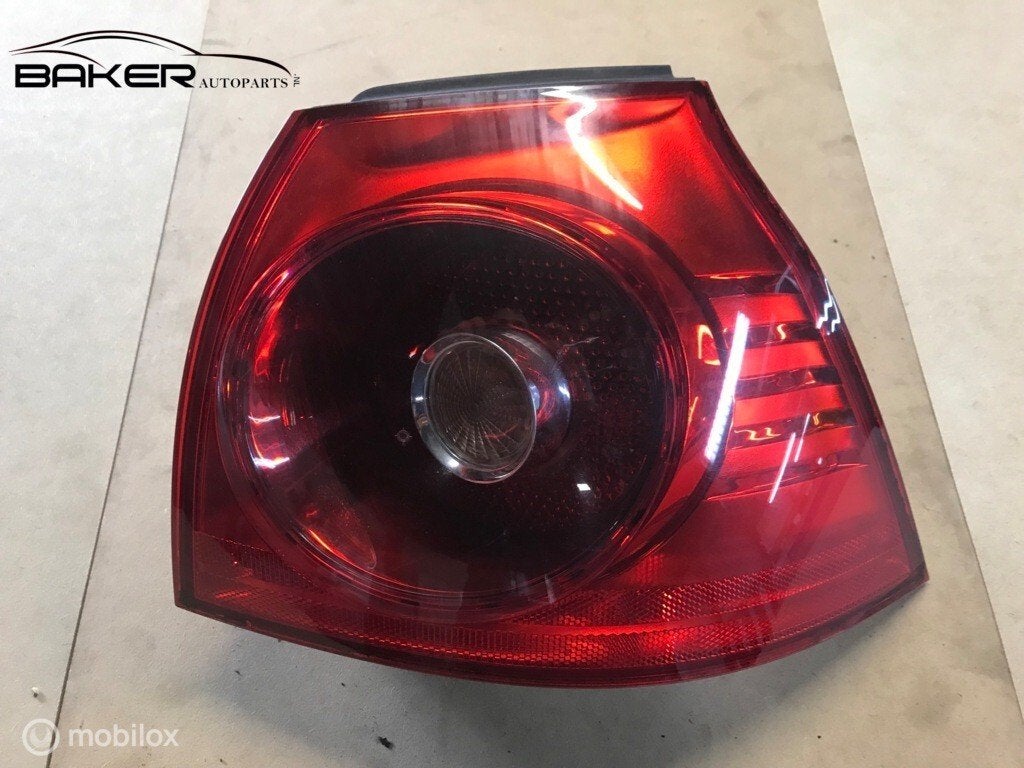 Volkswagen Golf V ('03-'08) Achterlicht rechtsbuiten, Gebruikt, Volkswagen, Ophalen of Verzenden, Volkswagen