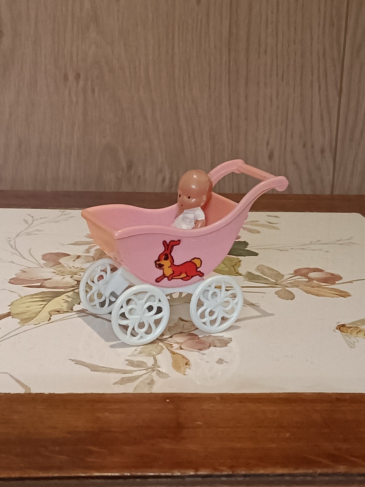 Vintage wandelwagen met popje Poppenhuis jaren '60, Ophalen of Verzenden, Gebruikt, Poppenhuis