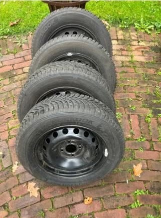 Winterbanden 215/70 R16, Ophalen, Gebruikt
