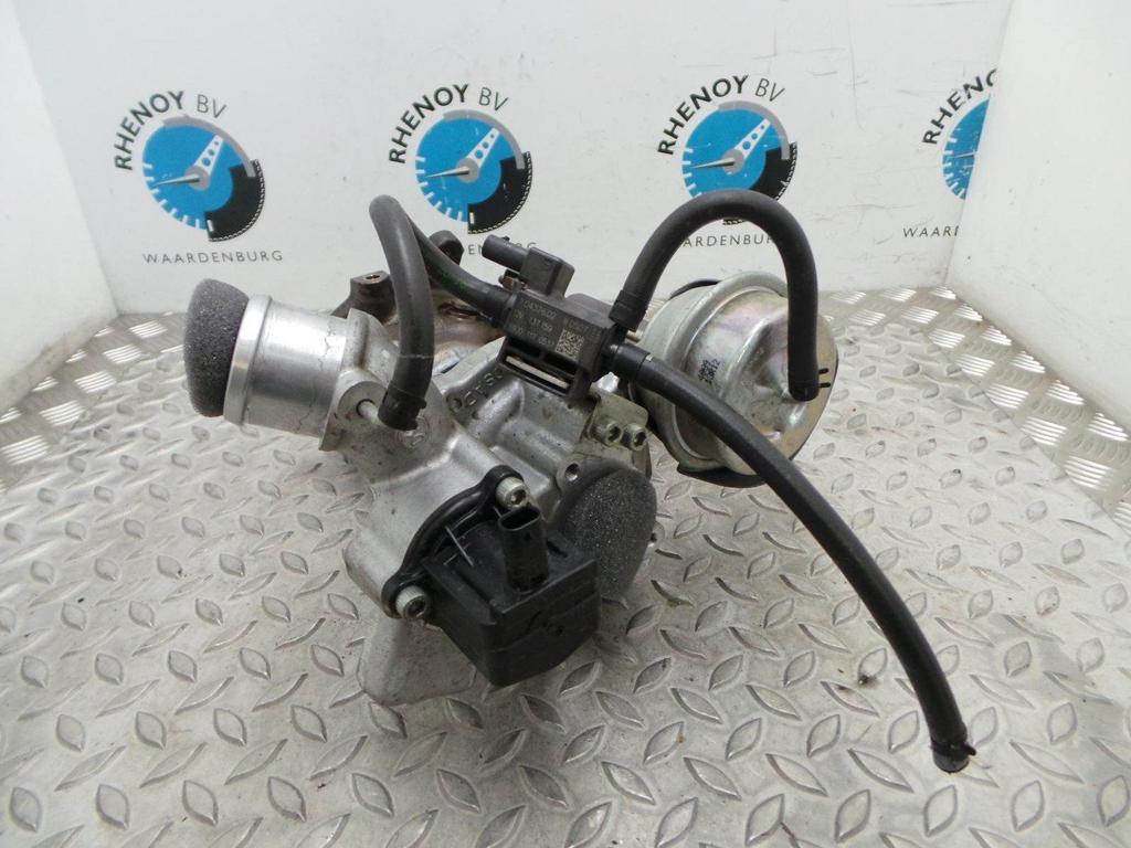 FORD TOURNEO CONNECT TURBO 2015, Ophalen of Verzenden, Gebruikt, Stiba lid