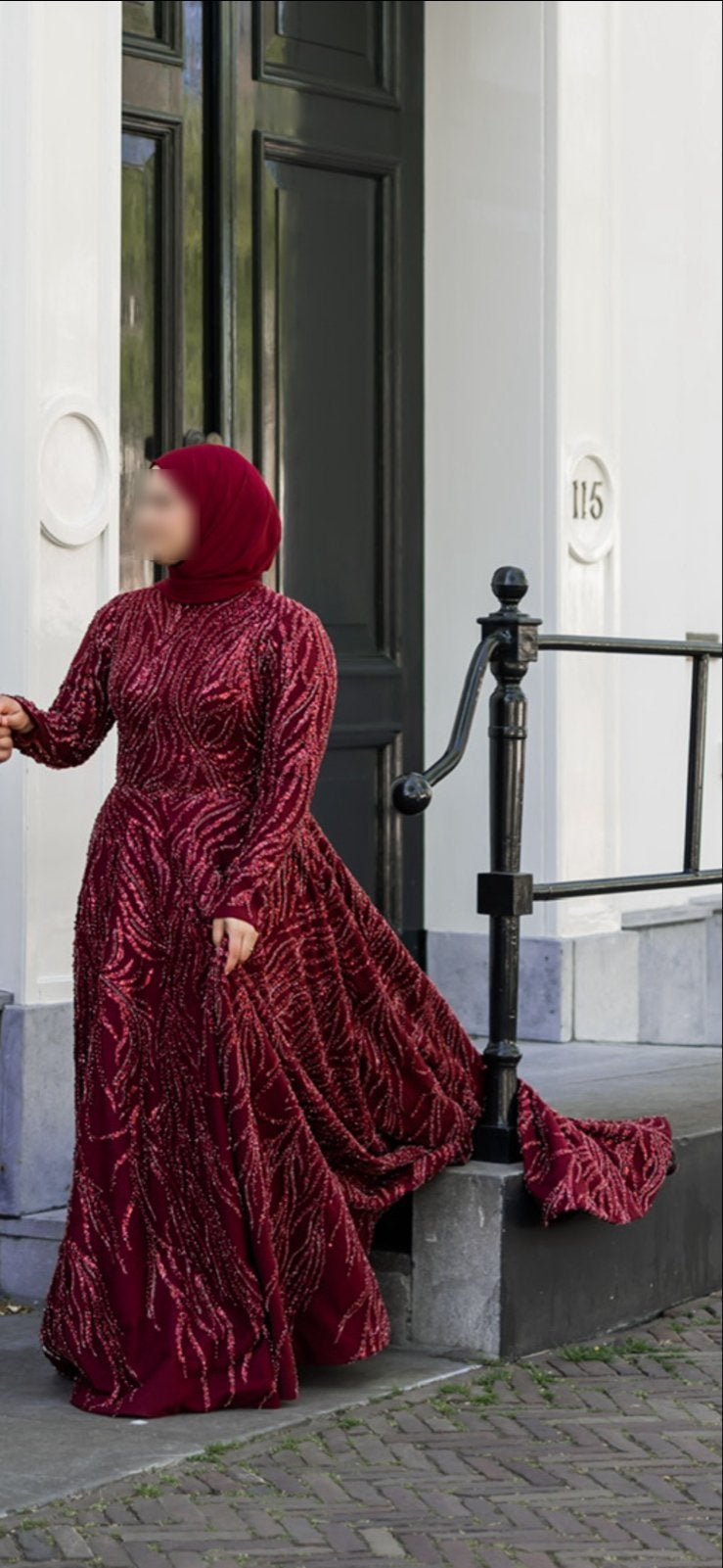 Prachtige Henna Jurk (Hijab) in Rood Bordo, Galajurk, Zo goed als nieuw, Rood, Ophalen