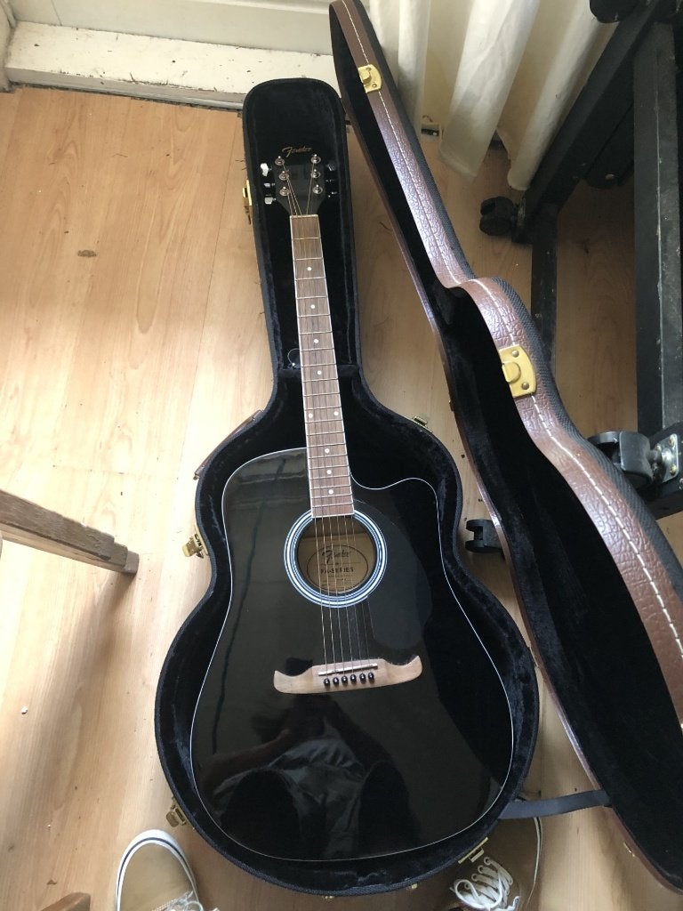 Fender FA series acc gitaar met koffer, Ophalen of Verzenden, Gebruikt, Western- of Steelstringgitaar, Met (piezo-)element