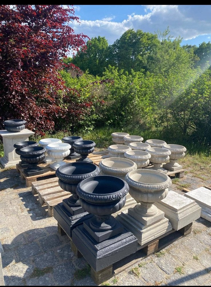 Betonnen bloempotten diverse kleuren 40x40 cm €60 per stuk, Tuin en Terras, Tuinvazen, Ophalen, Nieuw