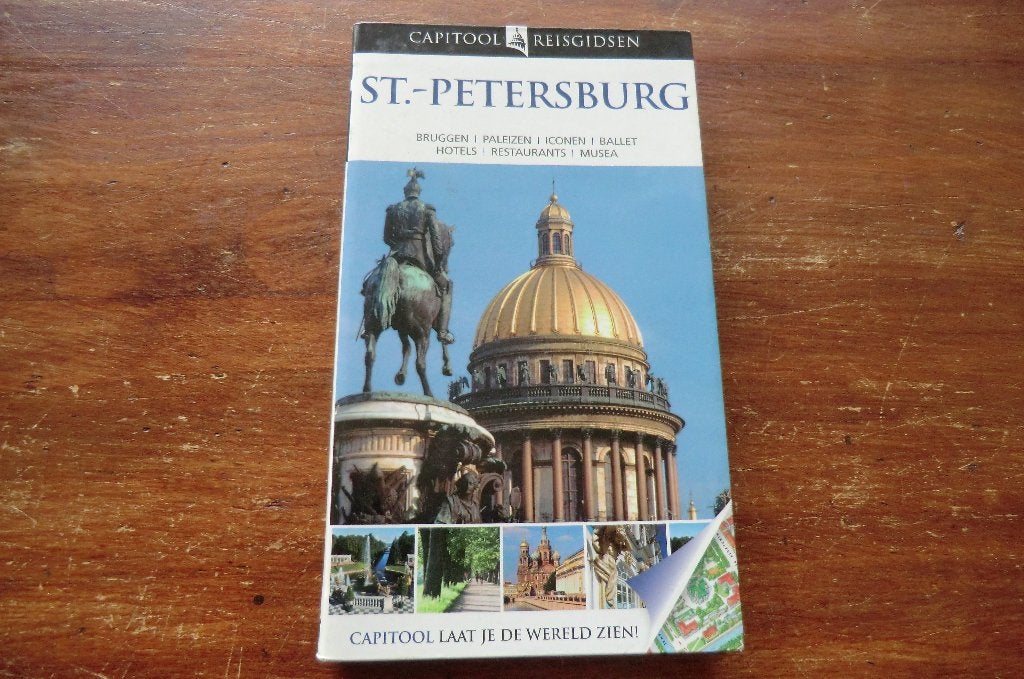 reisgids - St.Petersburg - capitool (2014) / Rusland, Boeken, Reisgidsen, Capitool, Europa, Ophalen of Verzenden, Zo goed als nieuw