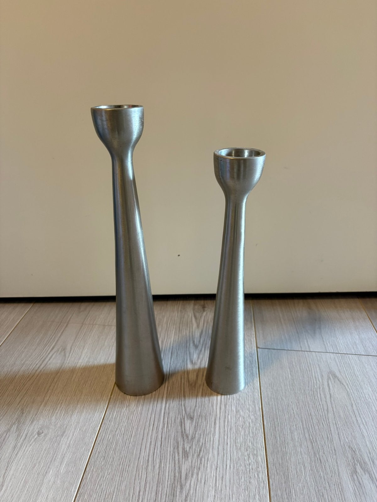 2 metalen kandelaars, Ophalen of Verzenden, Gebruikt, Metaal, Kandelaar