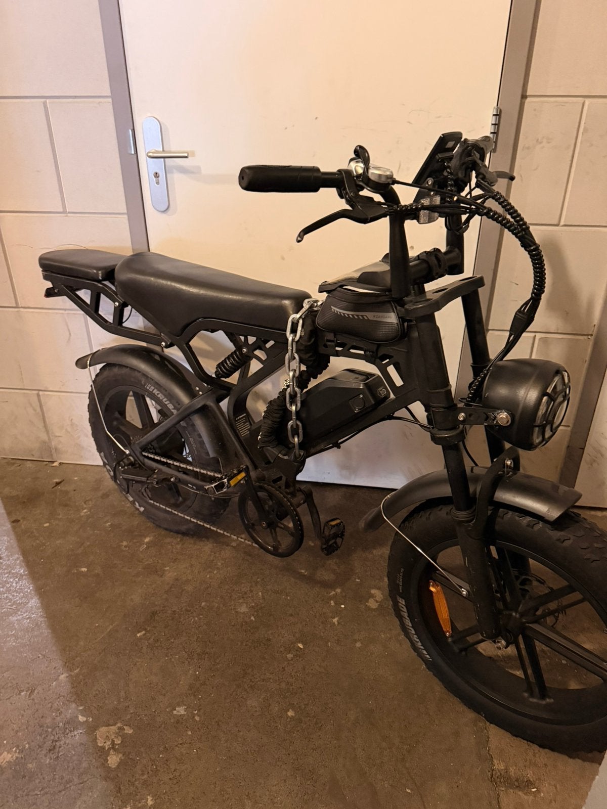 Fatbike  – nette staat, wel schade en onderhoud nodig, Ophalen of Verzenden, Gebruikt, Dames, 20 inch of meer