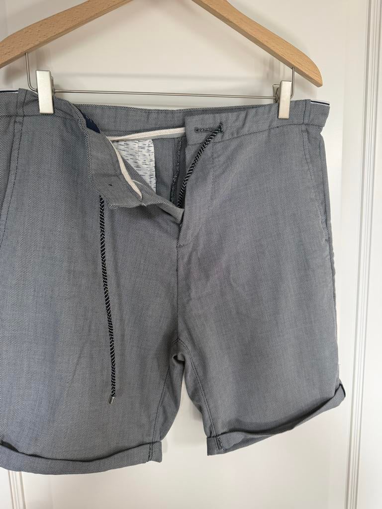 Heren short SuitSupply - Maat 50, Kleding | Heren, Broeken en Pantalons, Ophalen of Verzenden, Gedragen, Maat 48/50 (M), Grijs
