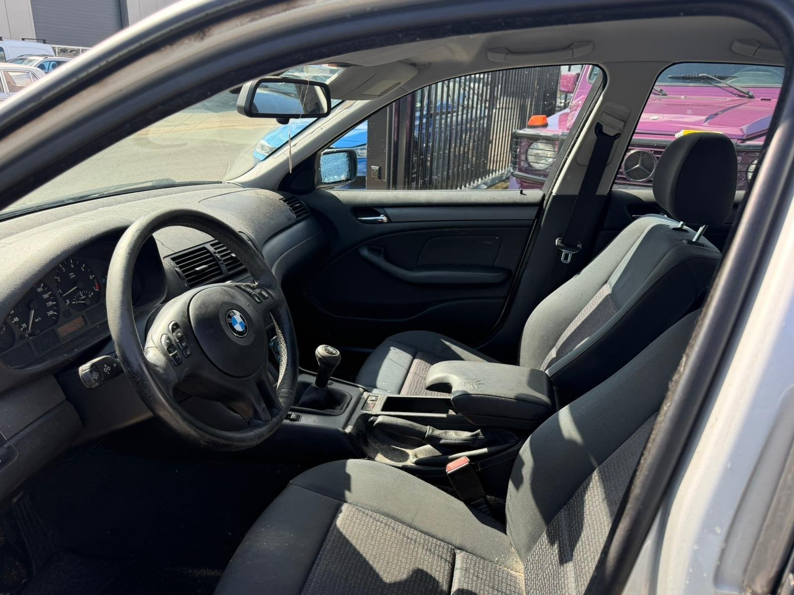 BMW 3-serie 316i Black&Silver II 2005 Facelift Sedan Grijs, Auto's, Achterwielaandrijving, 4 cilinders, Electronic Stability Program (ESP)