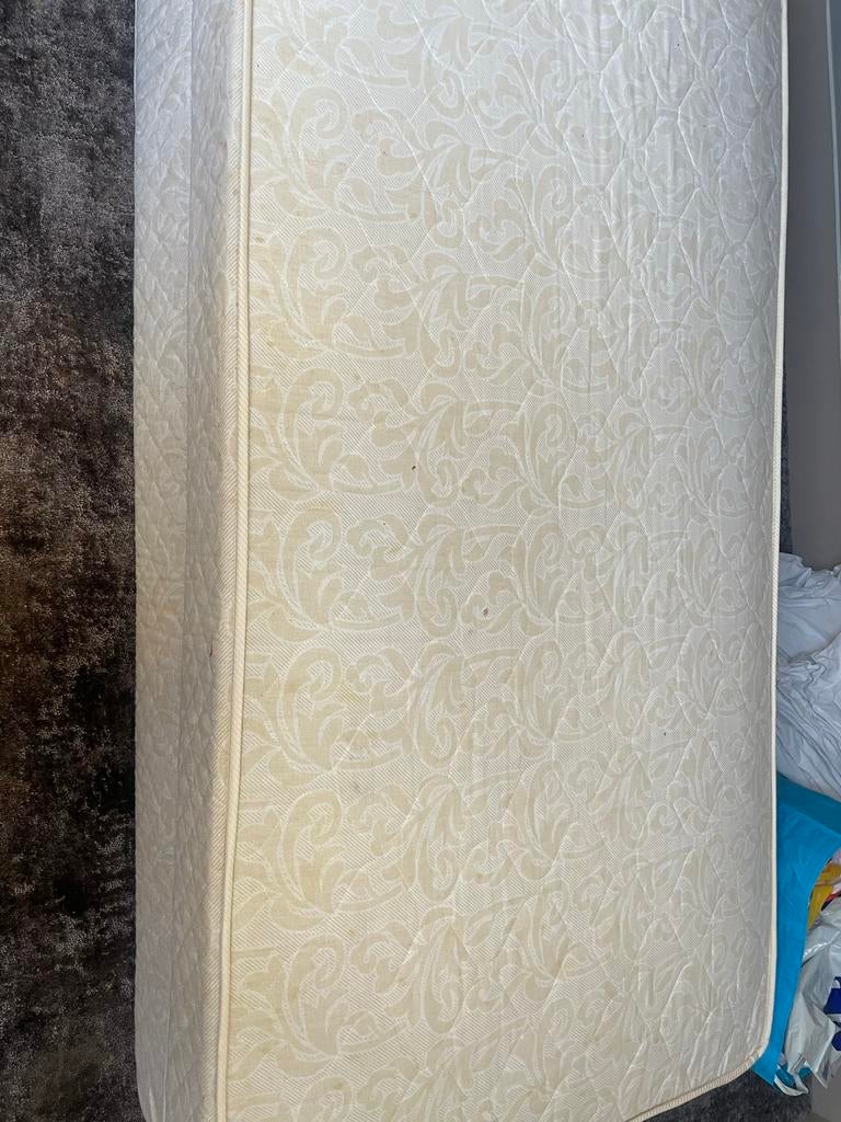 2 matrassen, Huis en Inrichting, Slaapkamer | Matrassen en Bedbodems, Gebruikt, Matras, Overige maten, Eenpersoons, Ophalen