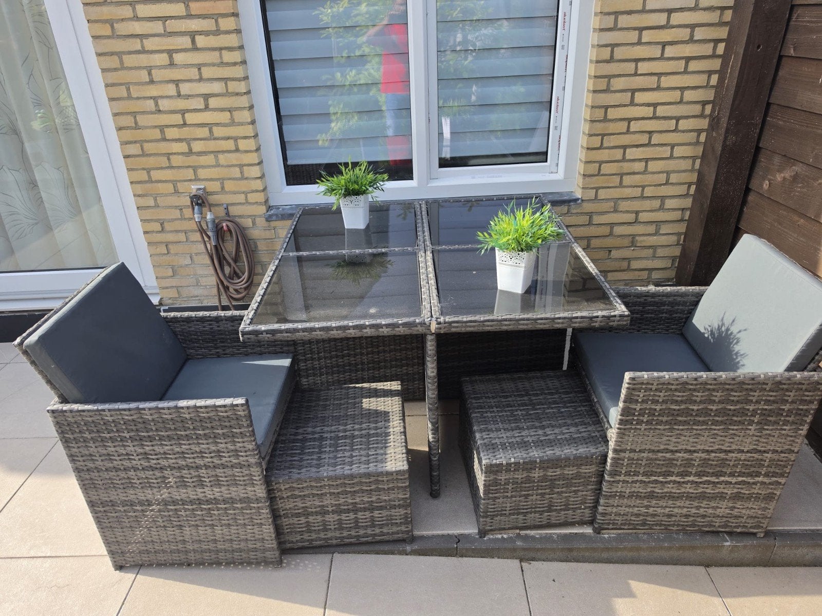 Tectake Tuinset met Glazen Tafel, 4 Stoelen en 4 Hockers, Ophalen