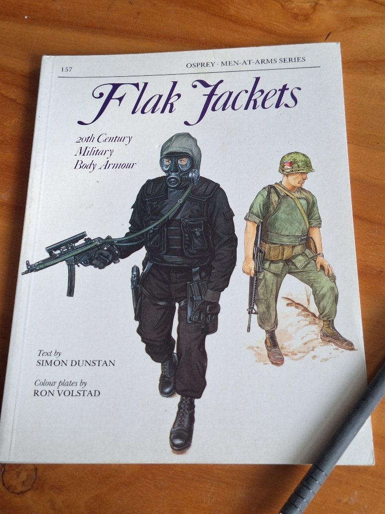 Osprey Military Boeken: SAS, Flak Jackets, US Army Airborne, Gelezen, Ophalen of Verzenden, Algemeen, 1945 tot heden