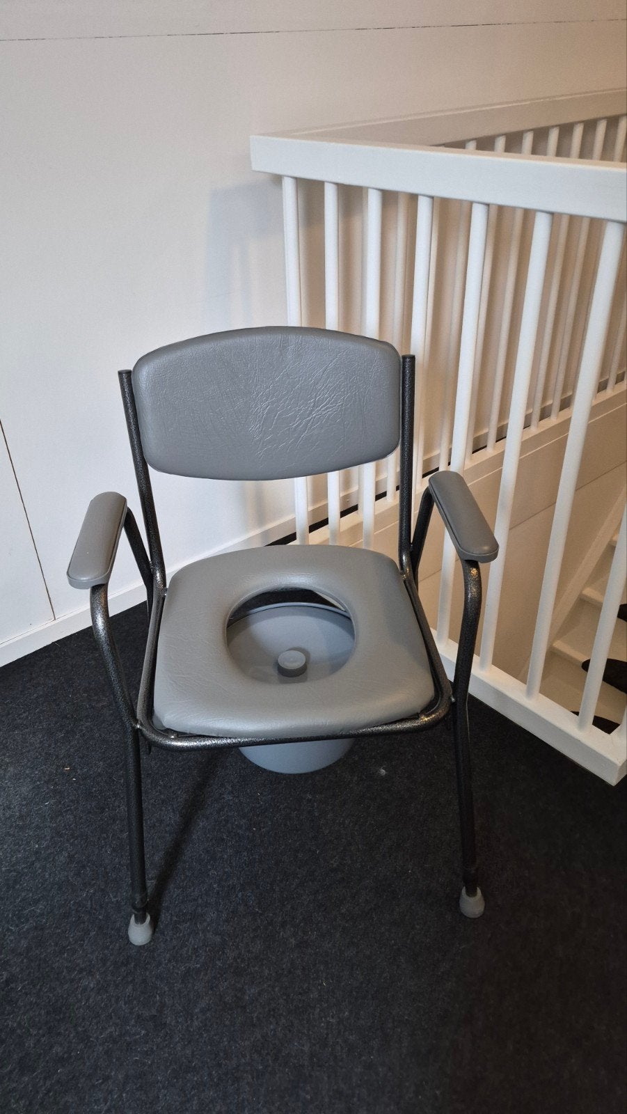 Po stoel en douche krukje, Ophalen