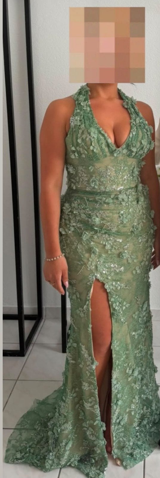 Prachtige Groene Galajurk met Split en Bloemen, Kleding | Dames, Maat 38/40 (M), Ophalen of Verzenden, Onbekend, Zo goed als nieuw