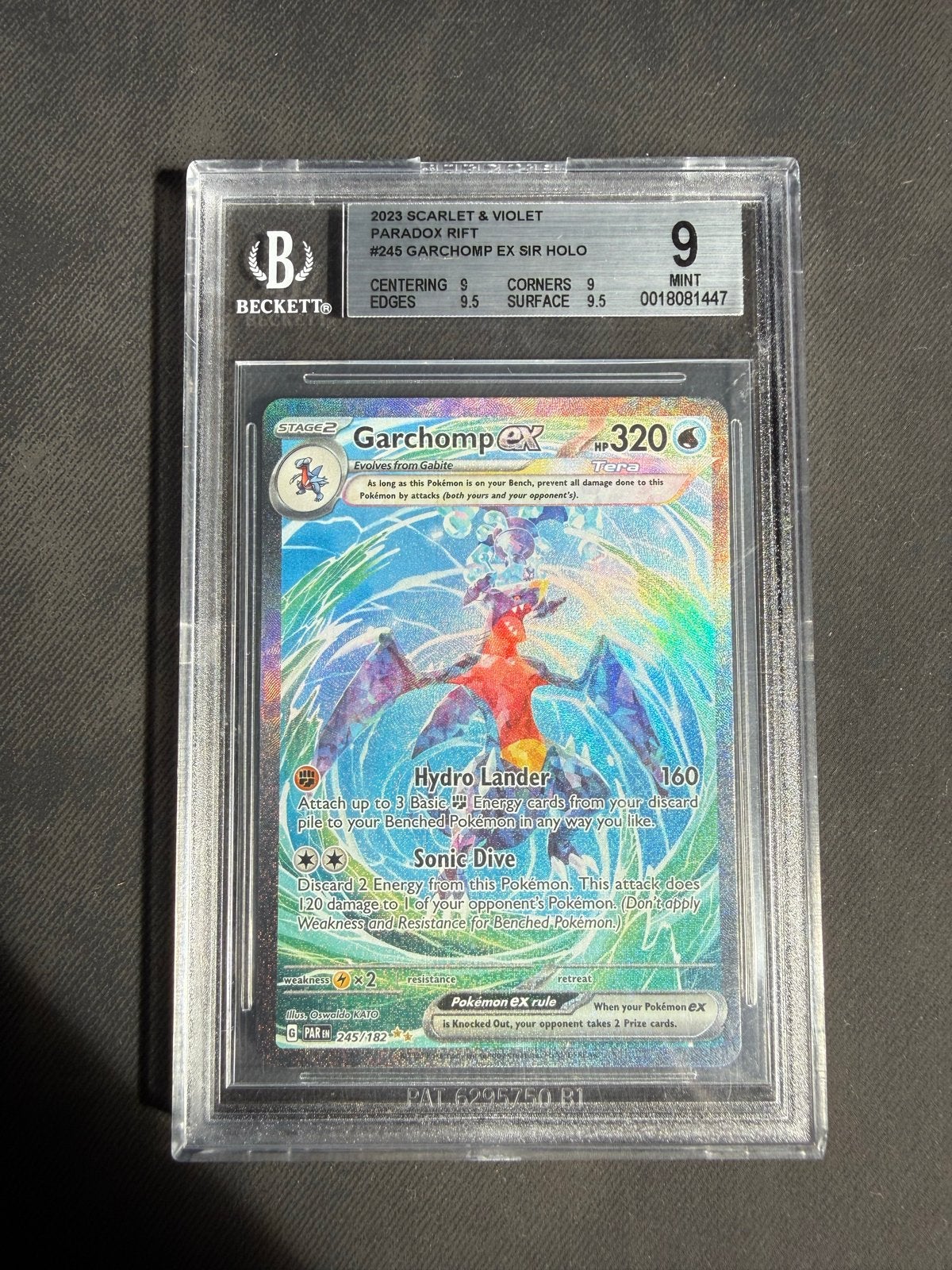 Garchomp ex #245 Beckett 9, Ophalen of Verzenden, Zo goed als nieuw, Losse kaart, Foil