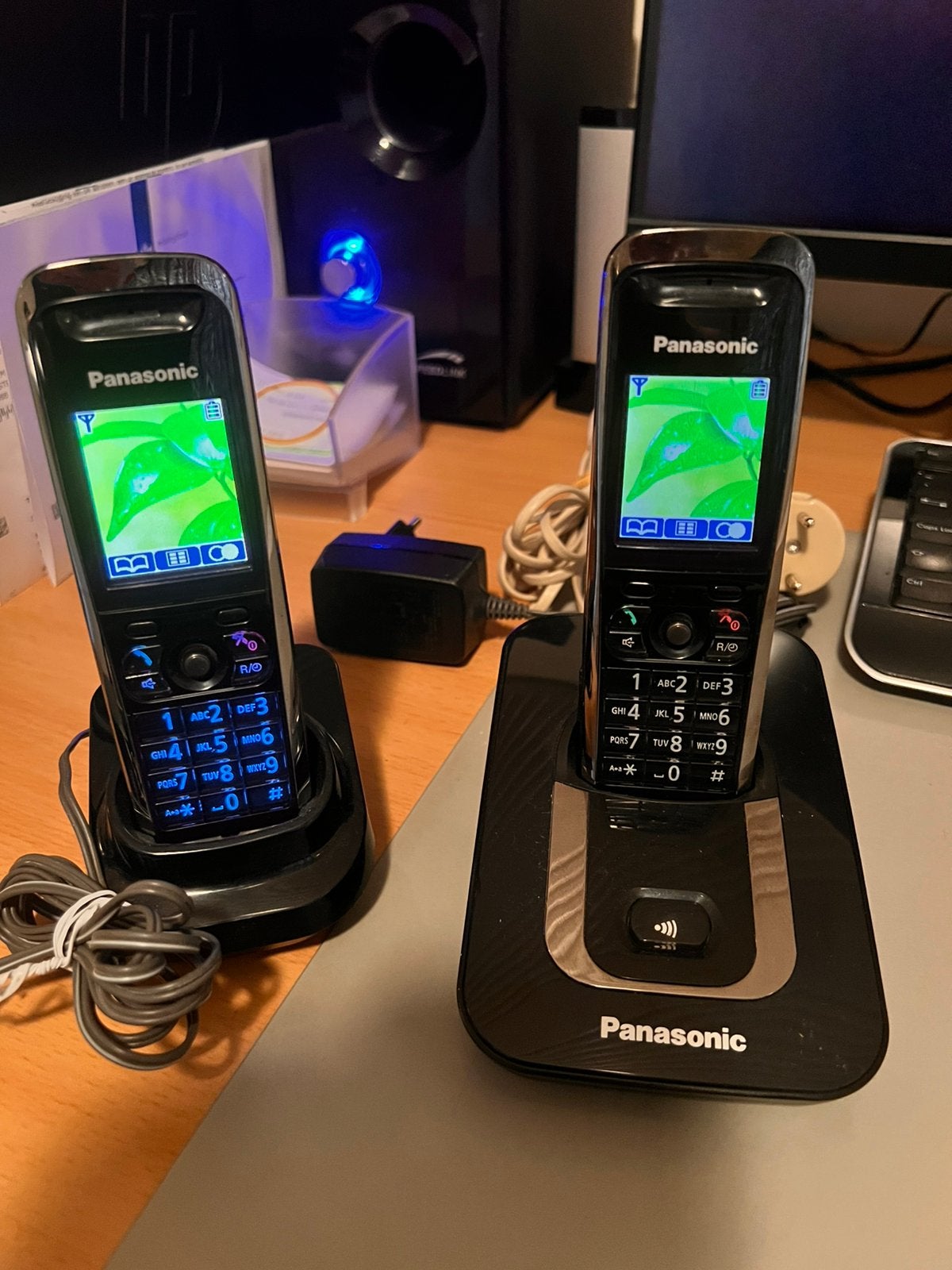 Panasonic set 2 draadloze handunits, Telecommunicatie, Vaste telefoons | Handsets en Draadloos, Verzenden, Zo goed als nieuw, 2 handsets