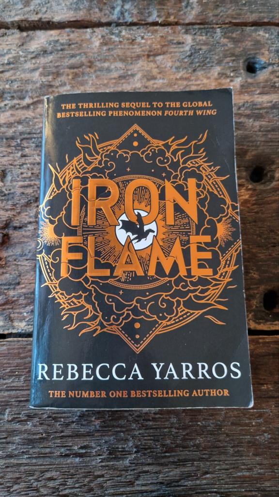 Iron Flame - Rebecca Yarros (Engels), Ophalen of Verzenden
