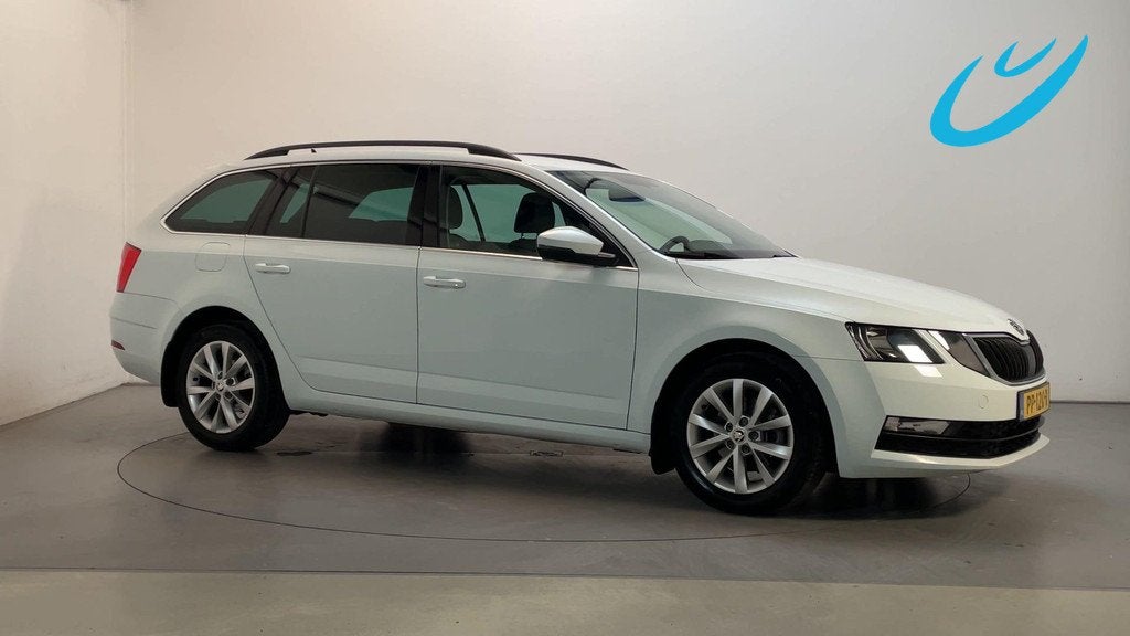 Skoda Octavia Combi 1.0 TSI Greentech Ambition Business Navi, Auto's, Gebruikt, Met garantie (alle), Origineel Nederlands, Handgeschakeld